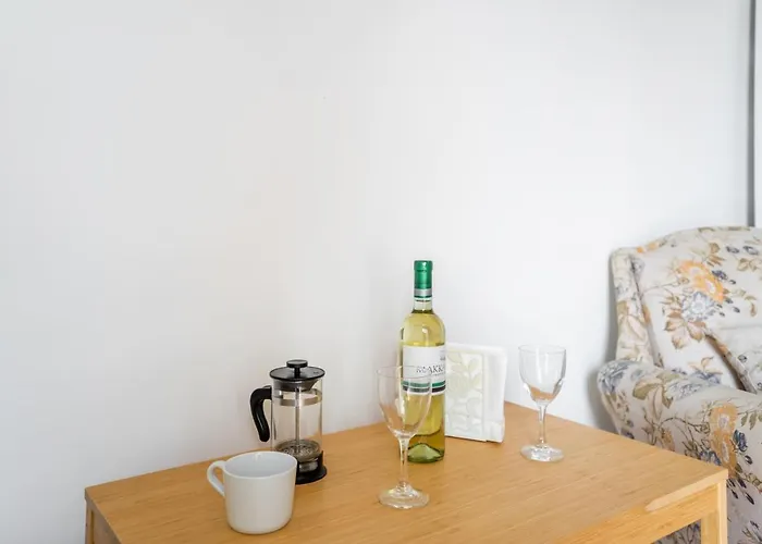 To Hani - Kamara Nikósie